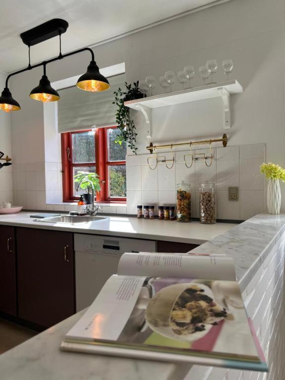 Byens Bed And Bath Bed & Breakfast Наксков Екстериор снимка