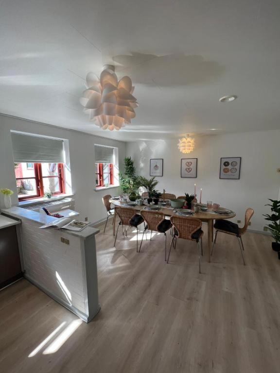 Byens Bed And Bath Bed & Breakfast Наксков Екстериор снимка