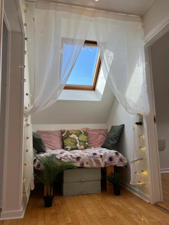 Byens Bed And Bath Bed & Breakfast Наксков Екстериор снимка